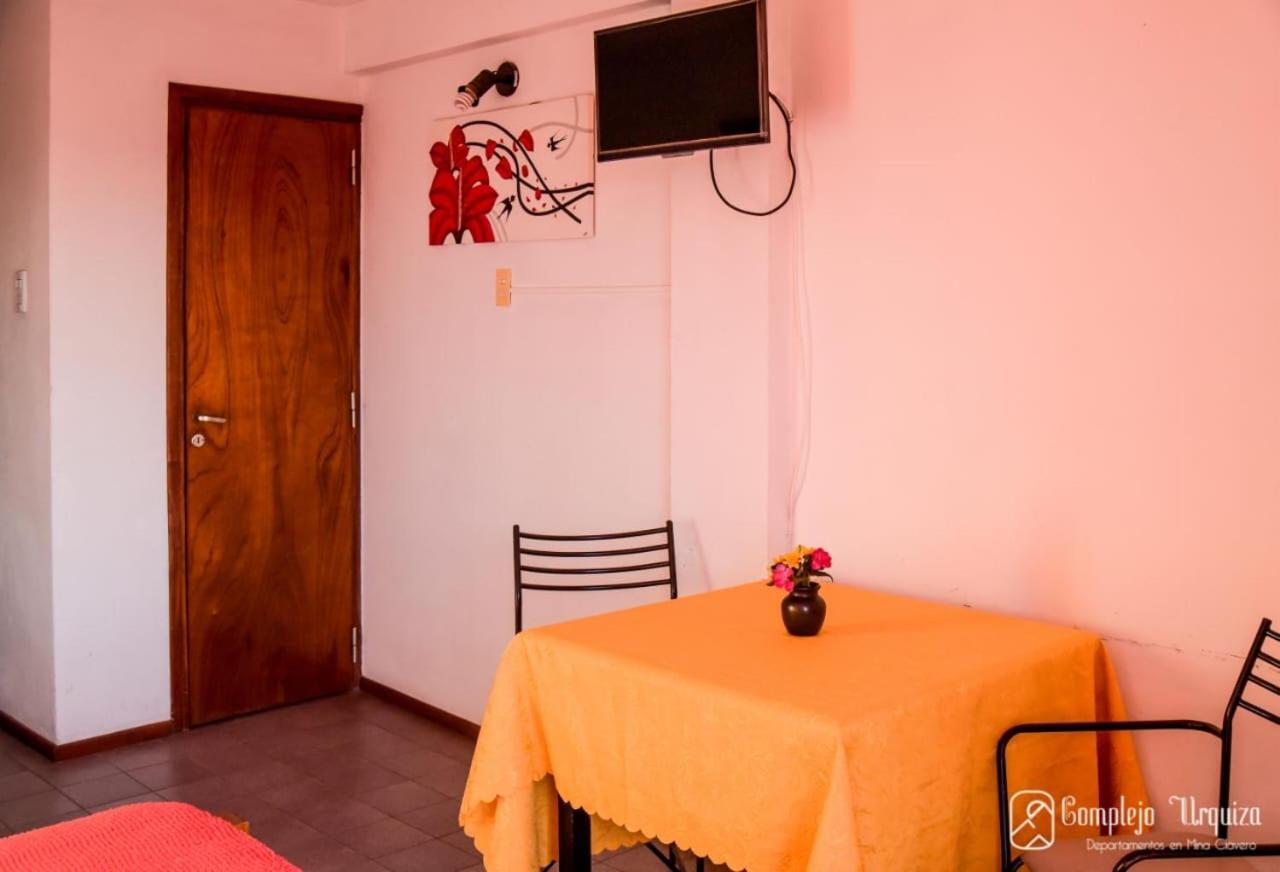 Complejo Urquiza Departamentos Apartment Mina Clavero Ngoại thất bức ảnh