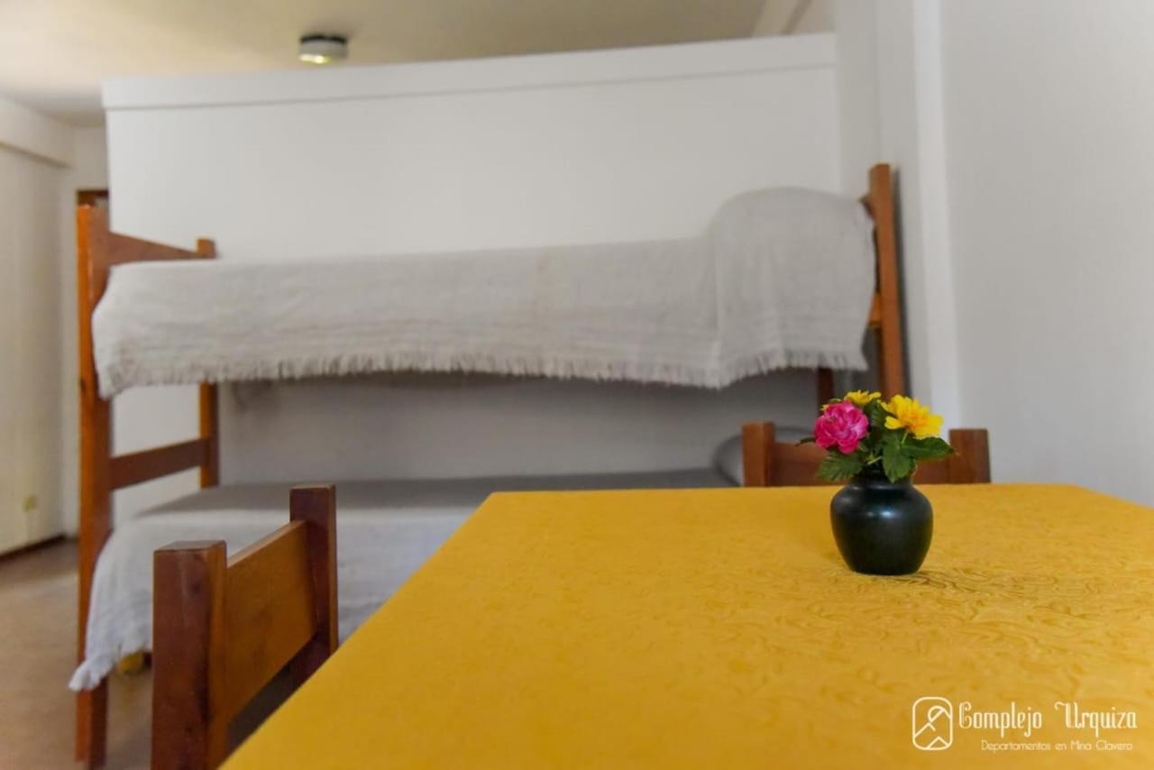 Complejo Urquiza Departamentos Apartment Mina Clavero Ngoại thất bức ảnh